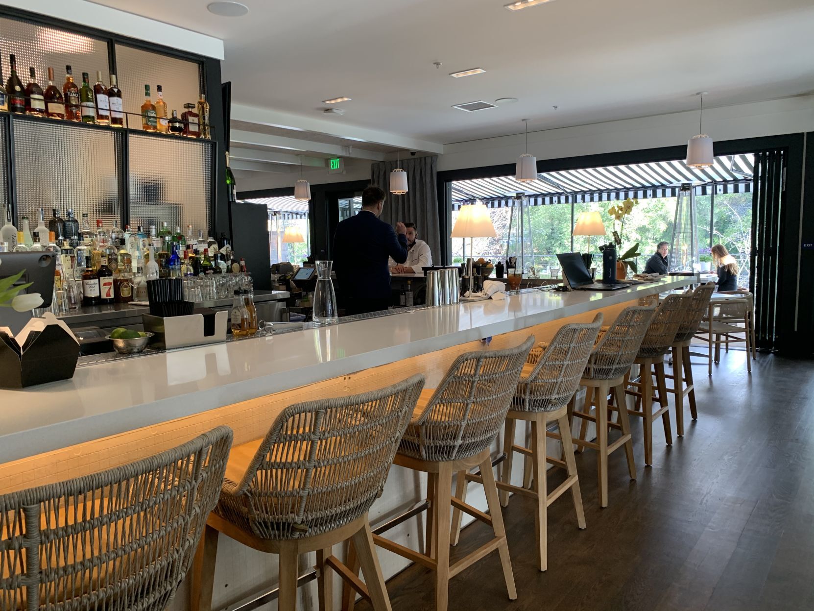 Ace & Vine a Napa card room